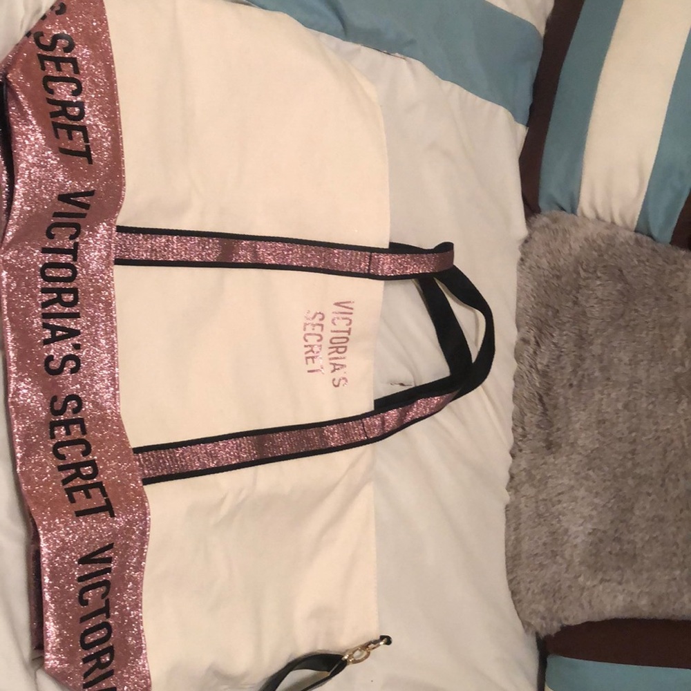 Victoria’s Secret tote bag